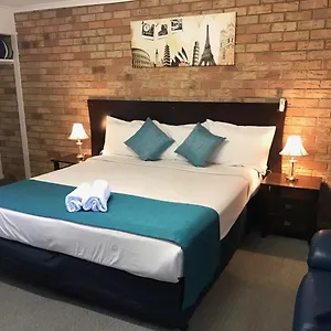 Motel Kipparing Village, Redcliffe
